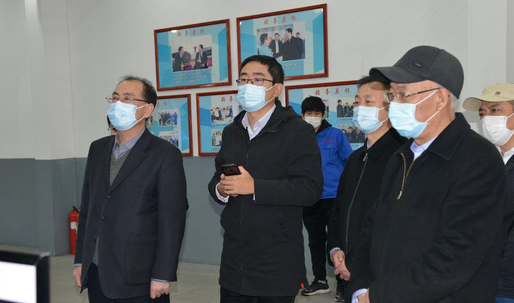 國(guó)家工信部規(guī)劃司副司長(zhǎng)宋志明蒞臨天瑞重工考察調(diào)研.jpg